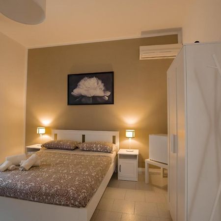 Living Salerno B&B 外观 照片